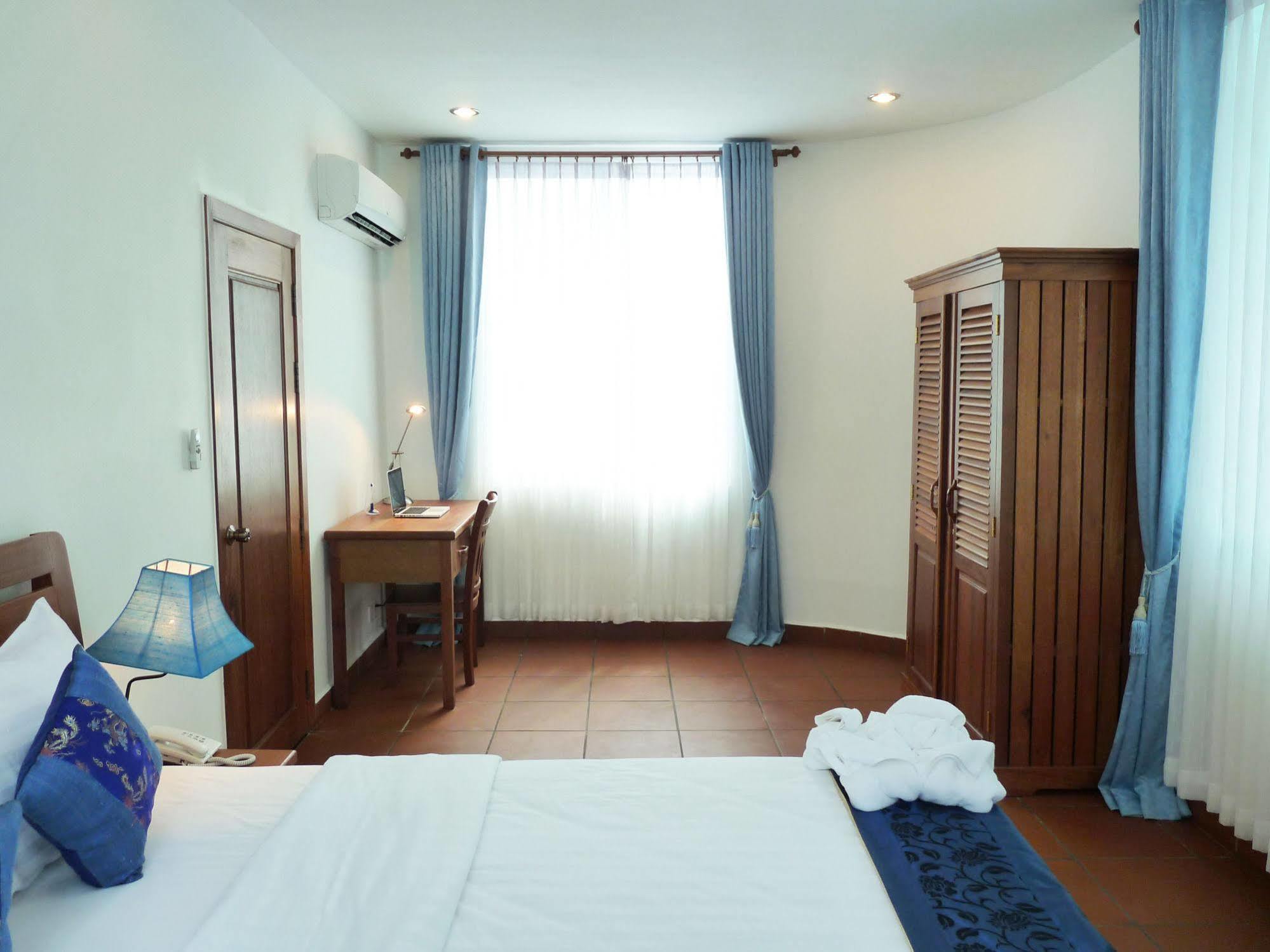 The Blue Corner Boutique Hotel Phnom Penh Zewnętrze zdjęcie